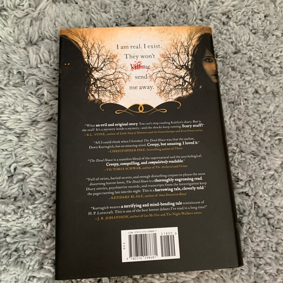 the dead house by dawn kurtagich - Picture 2 of 2